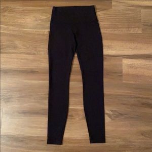 WunderUnder High Rise Leggings